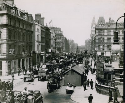 ニューブリッジストリート、ロンドン 作： English Photographer